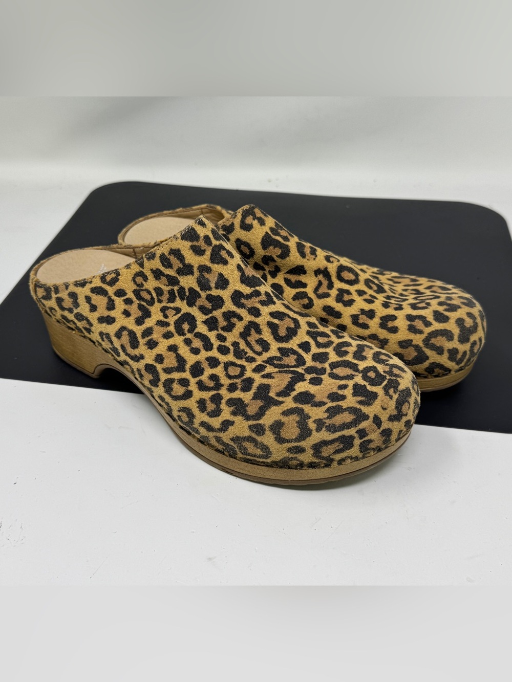 Dansko Brenda Leopard Print Mule Clogs Womens Size 37 Shoes or 7 us